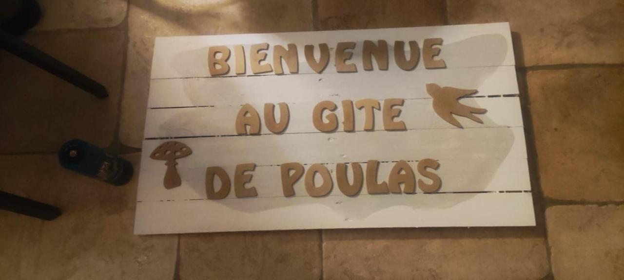 Le Gite De Poulas Couffy Exteriör bild